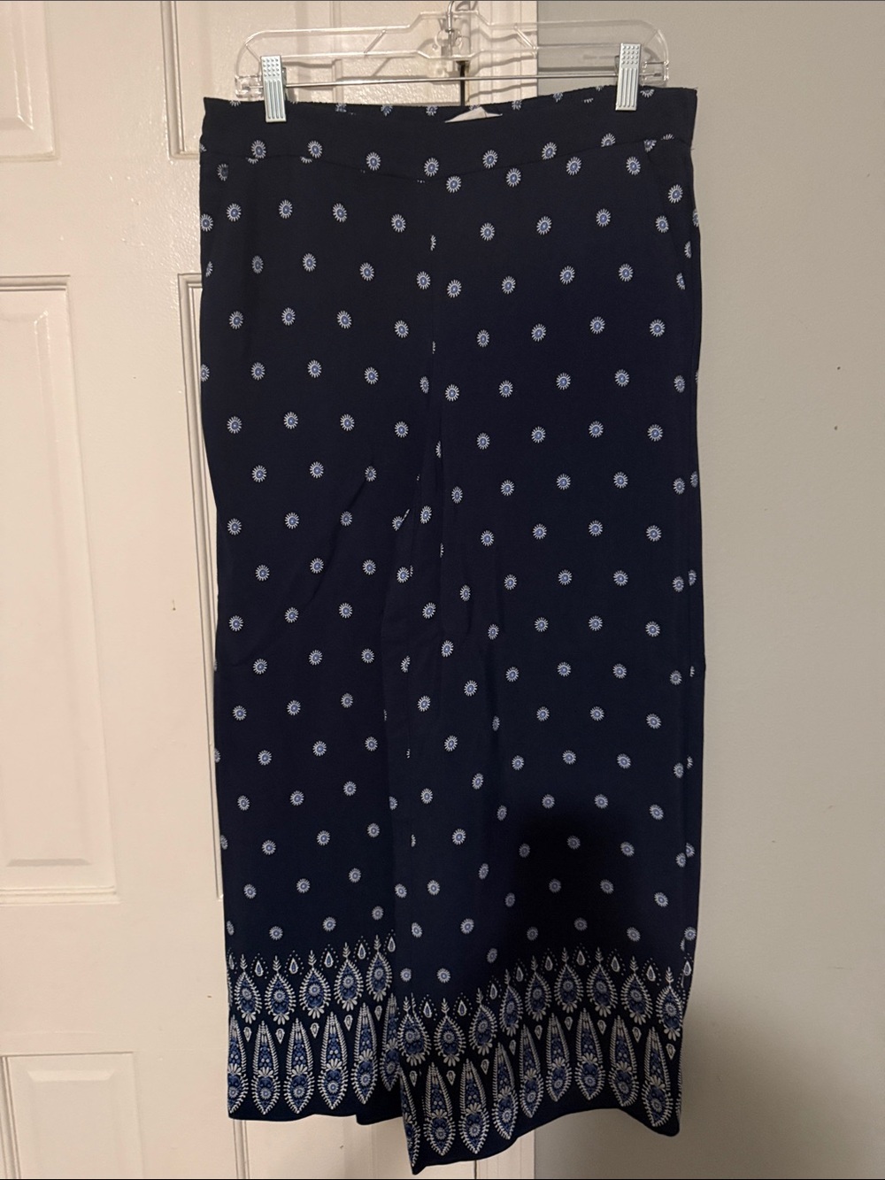 ☀️3 FOR $25 LOFT Navy Blue Printed Wide-Leg Pants